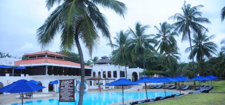 Jacaranda-Indian-Ocean-Beach hotel