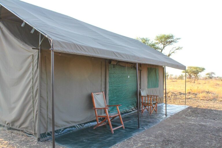 Serengeti-Luxury-Heritage-Camp