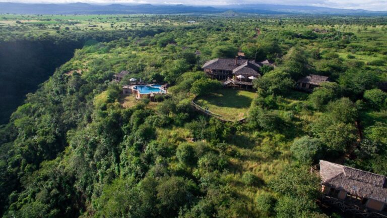accommodation from above in kenya