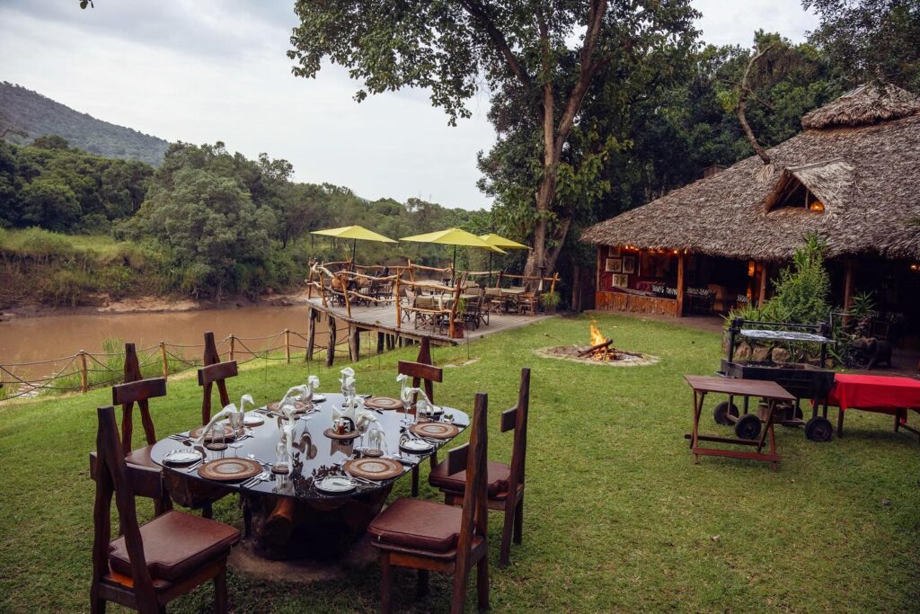 Dining at the river bank in Mara River camp