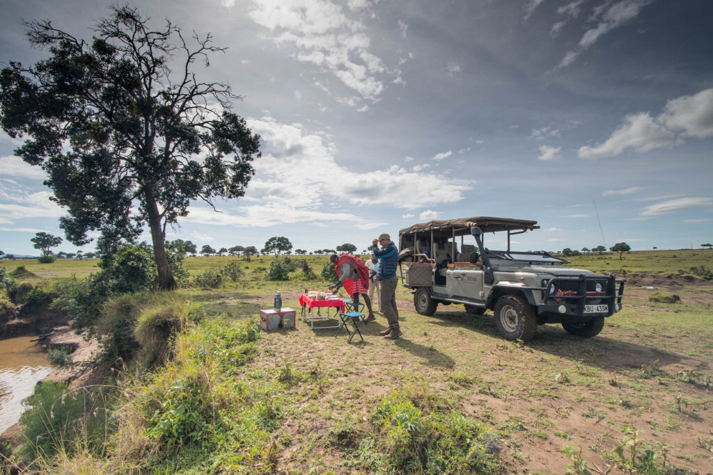 bush breakfast at saruni mara camp