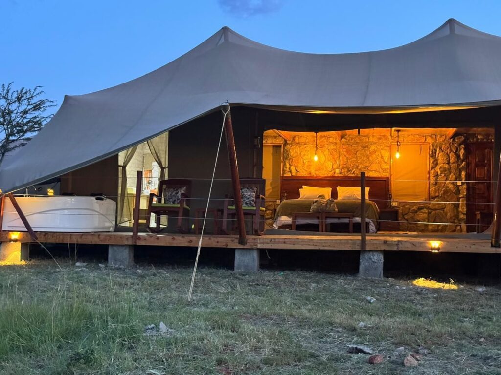 night view of alama camp mara